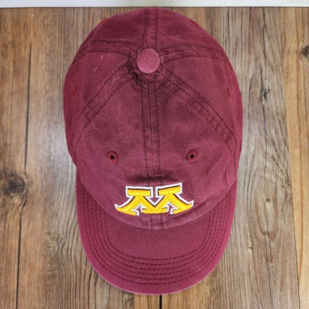 Minnesota Golden Gophers Top of the World Strapback Hat Cap Maroon Cotton Dad UM